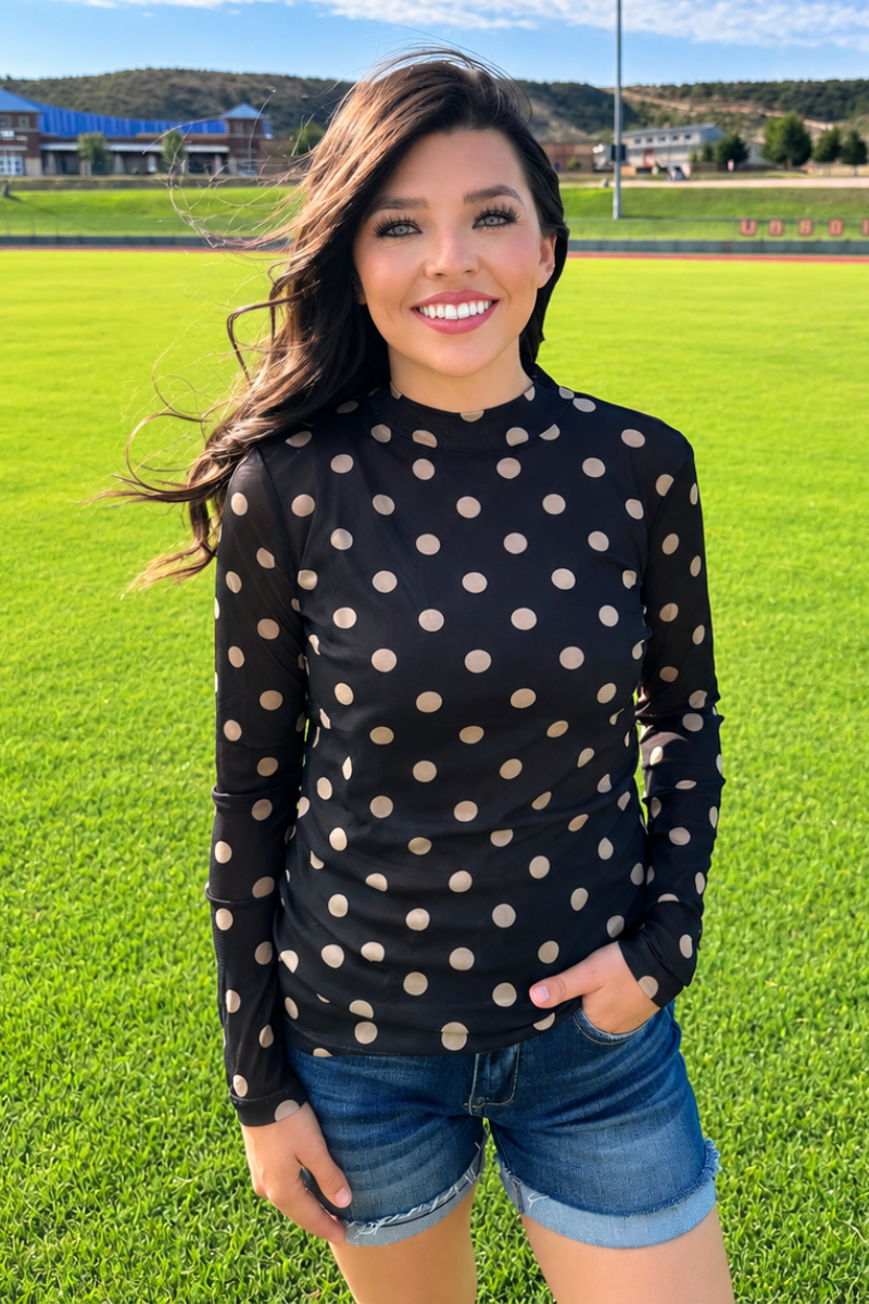 Kickoff season Black and Gold Mesh Top: L