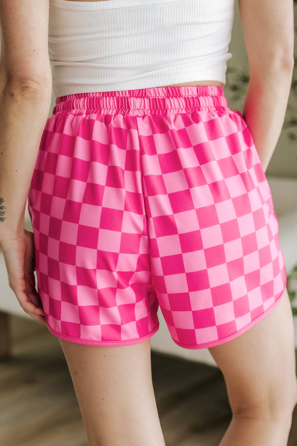 Checkered Drawstring Elastic Waist Casual Shorts: Black / S