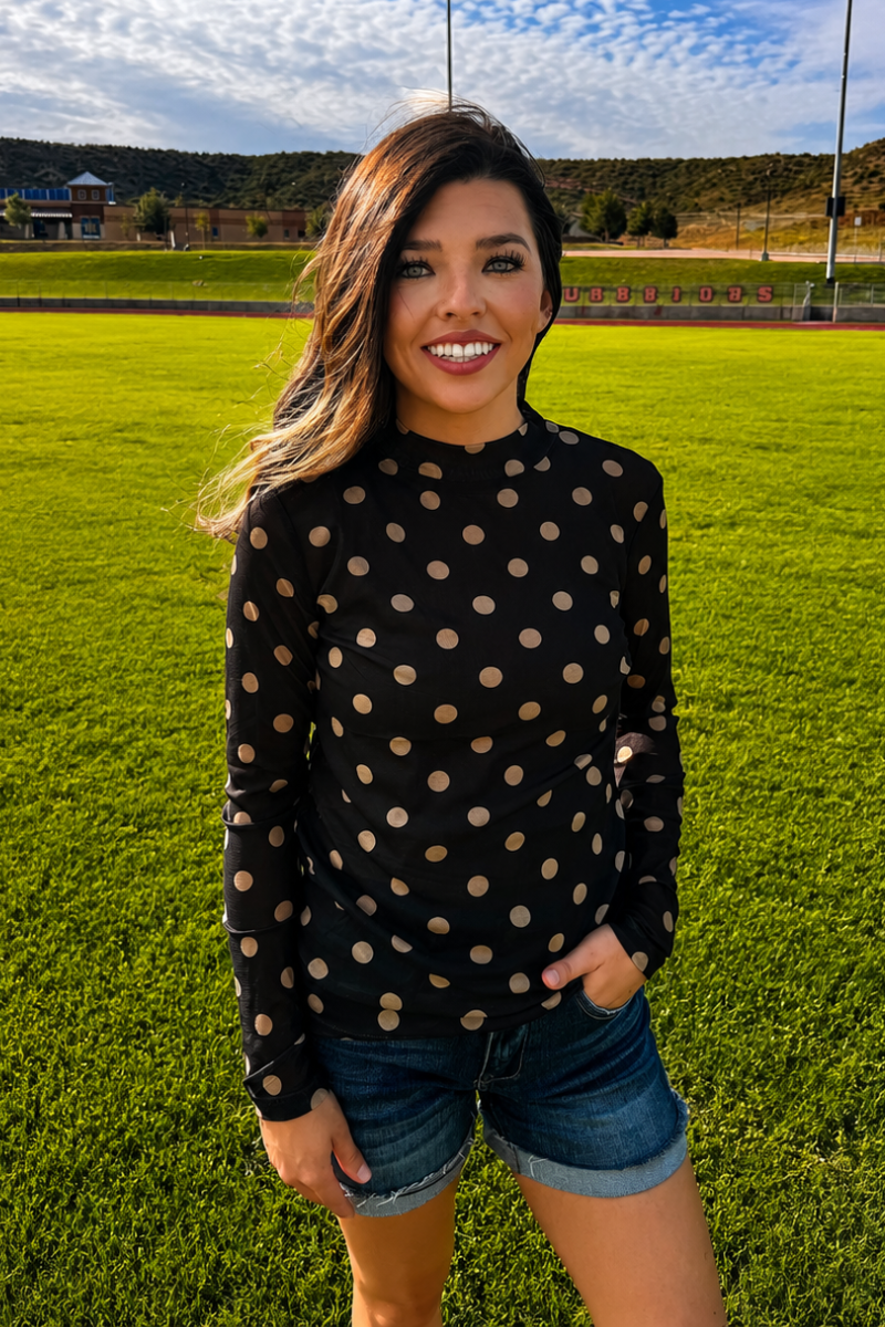 Kickoff season Black and Gold Mesh Top: L